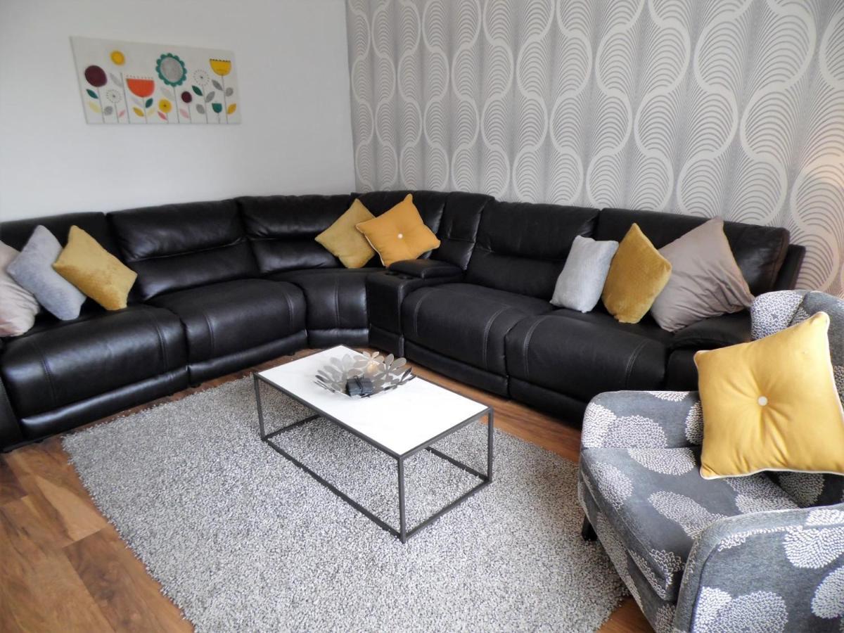 Apartment Signature - Stanfield House Motherwell