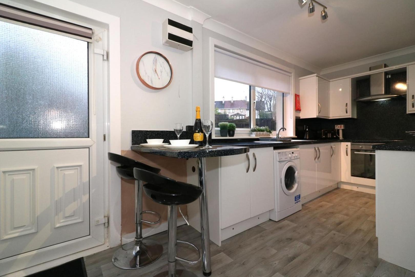 Signature - Stanfield House Apartment Motherwell
